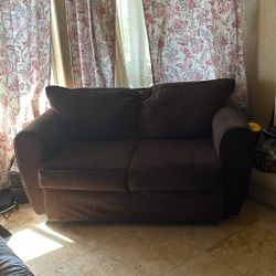 Loveseat 