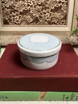 Wedge Wood Trinket Box