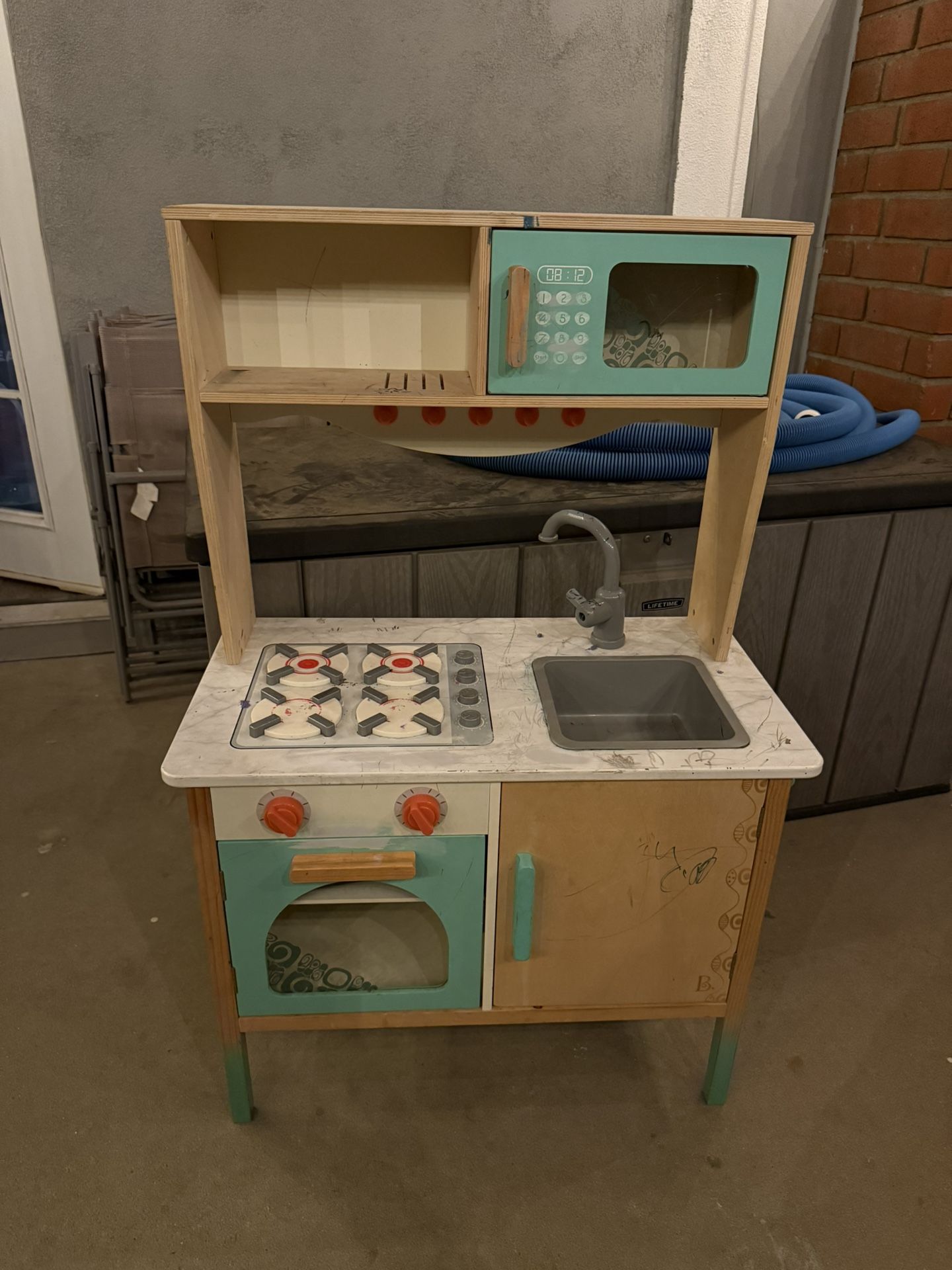 Free Kids Kitchen