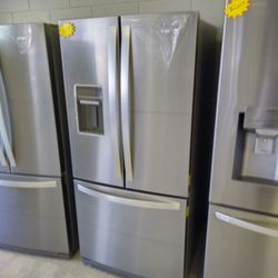 WHIRLPOOL APARTMENT SIZE FRENCH DOOR REFRIGERATOR 30 WIDE OPEN BOX