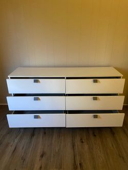 South Shore Dresser and End Table, White