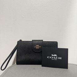 BRAND NEW LEATHER COACH WALLET!!