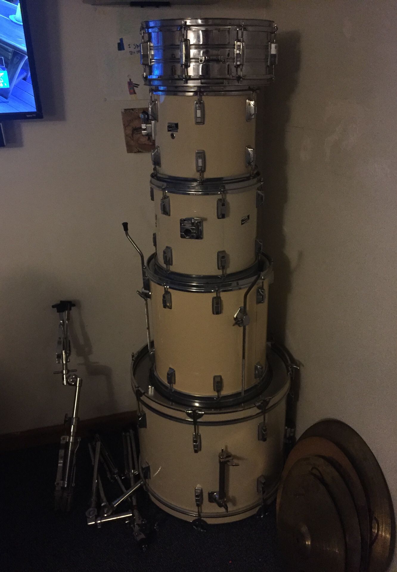Vintage CB drum set