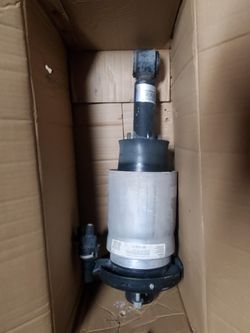 2008 Lincoln Navigation Right Side Air Suspension/ Shock