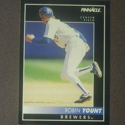1992 Pinnacle Robin Yount Milwaukee Brewers #38 Hall Of Fame Hof Baseball Card Vintage Collectible Sports MLB