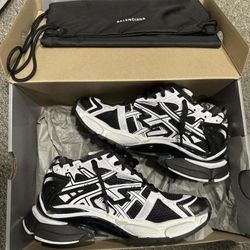 Balenciaga Runners