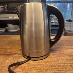 Cuisinart 1.7-Liter Stainless Steel Cordless Electric Kettle (see description)