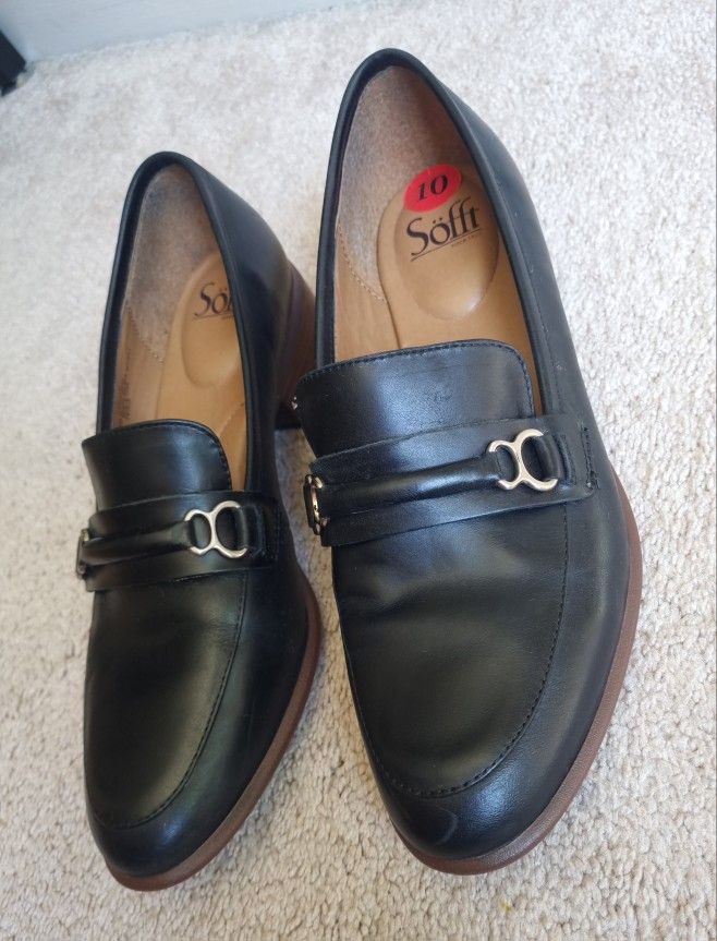Sofft slip-on loafer in black leather Size 10US