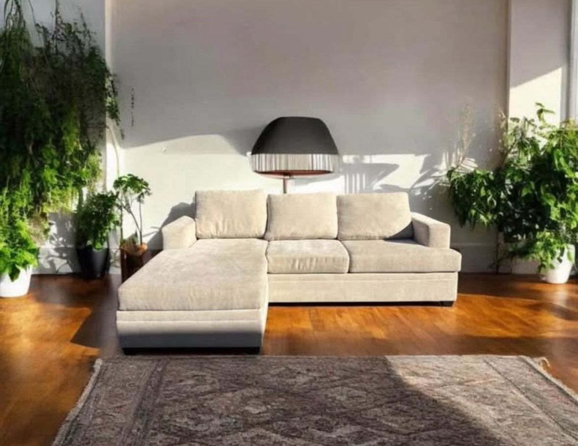 Beige Living Spaces Sectional Couch 🛻Delivery Available🛻