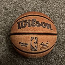 Wilson authentic series Size-7 basketball