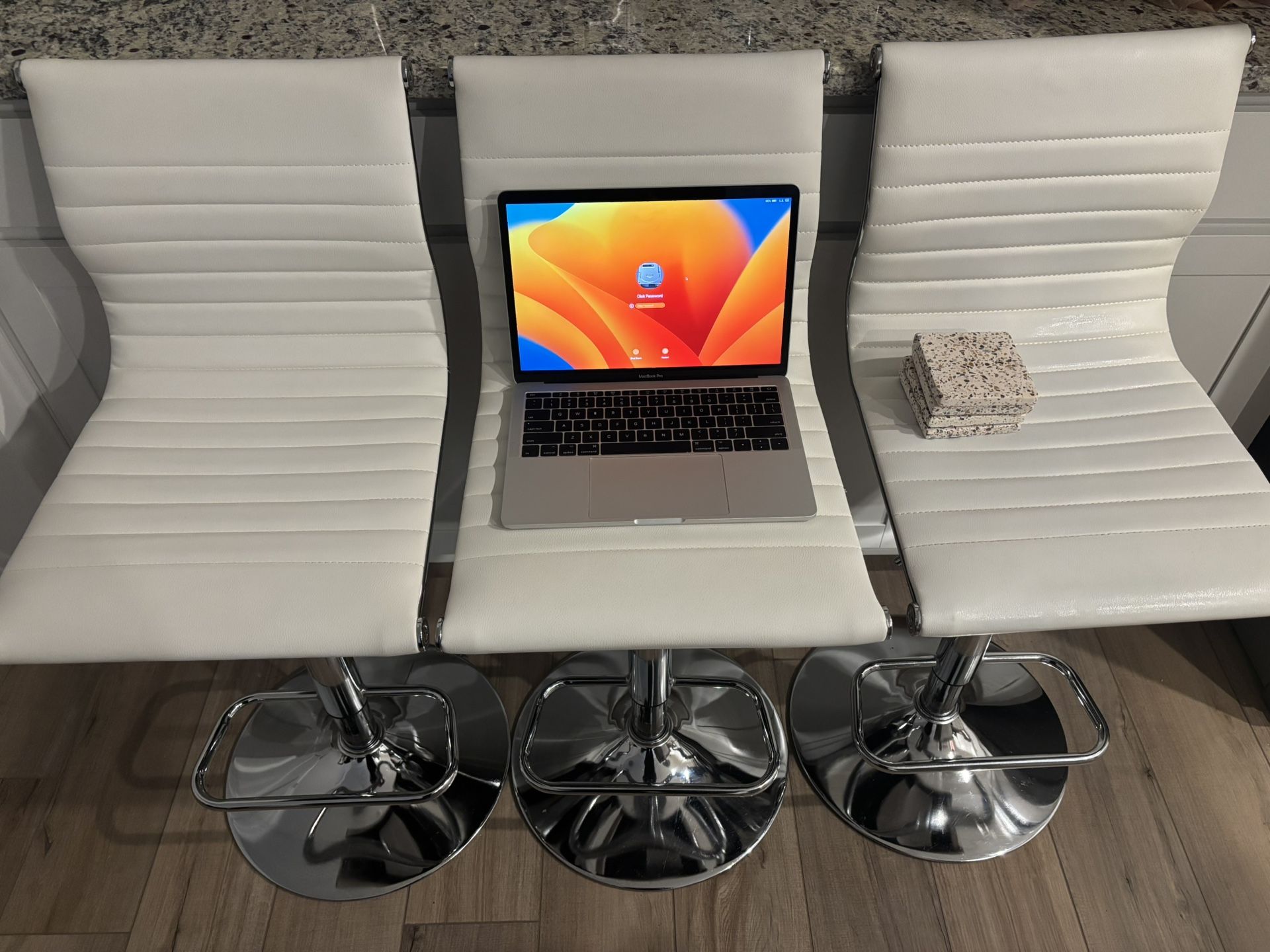 MacBook Pro, Barstools, and more! 👀 Pics ❤️ All for $595