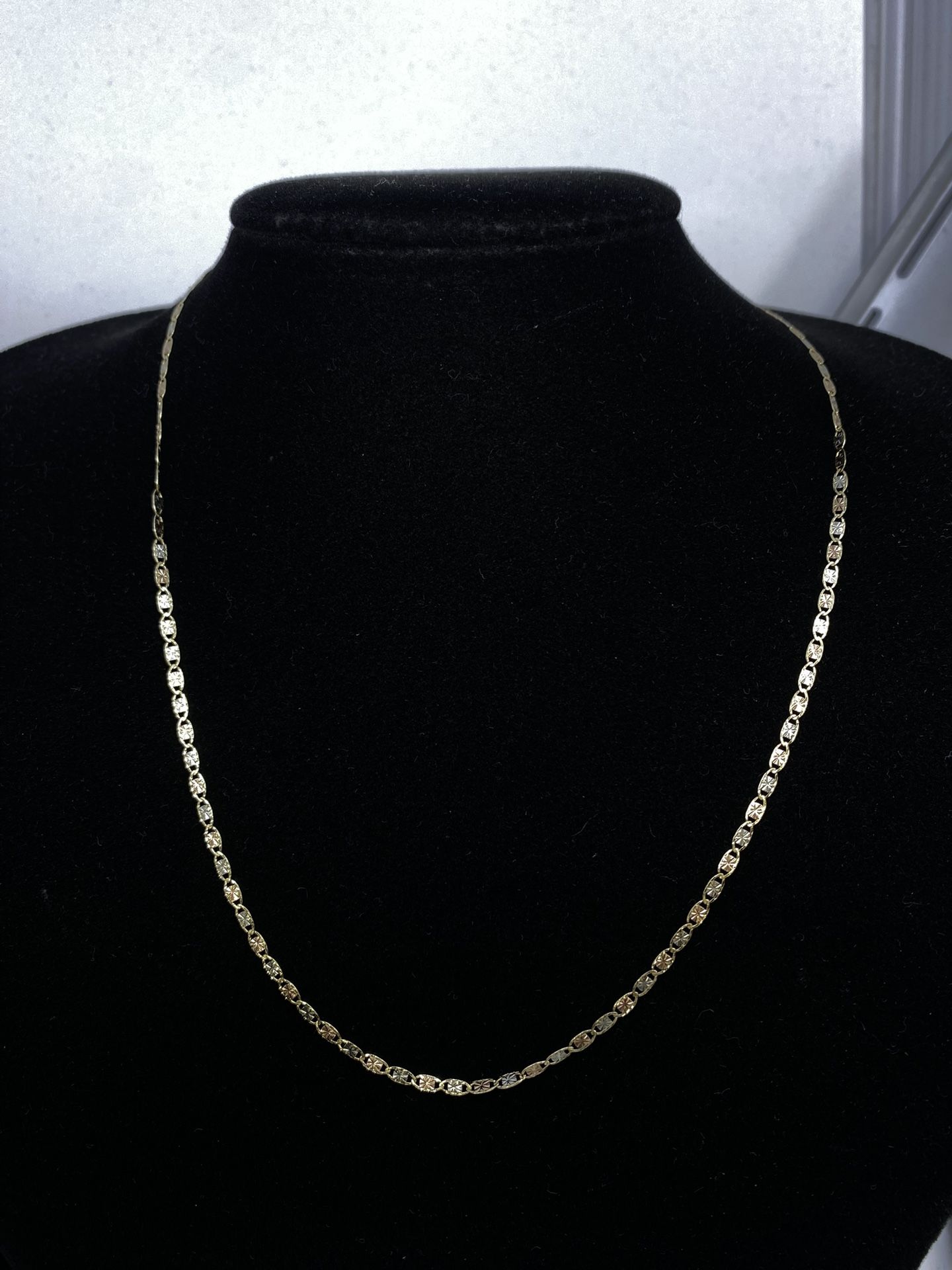 $350 Three Tone Gold Valentino Chain