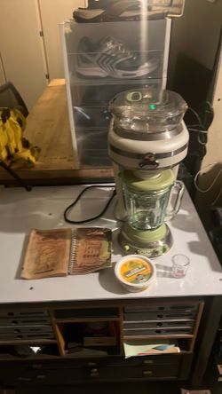 Margaritaville frozen concoction maker