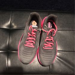 Women’s Athelic Shoes