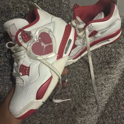 Jordan 4