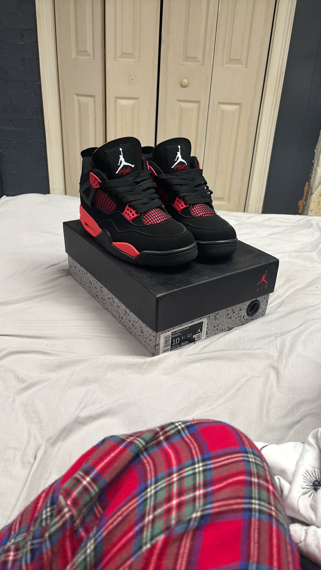 Jordan 4 Red Thunder