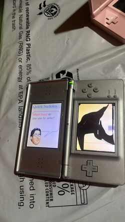 Nintendo DS Lite Silver Handheld Console hinges broken play only ds games
