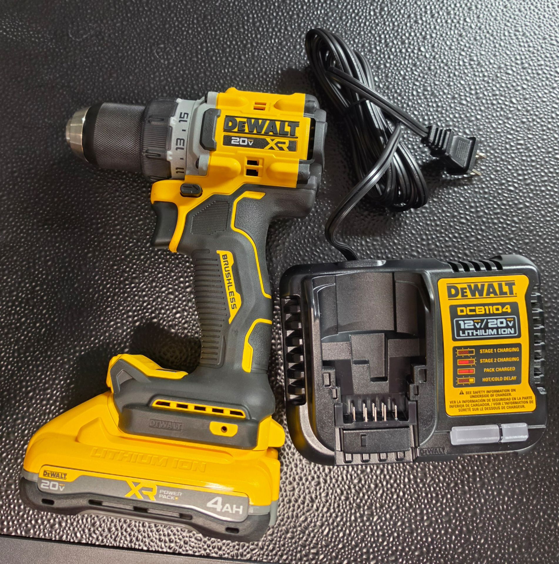 Dewalt 20v xr drill/driver kit