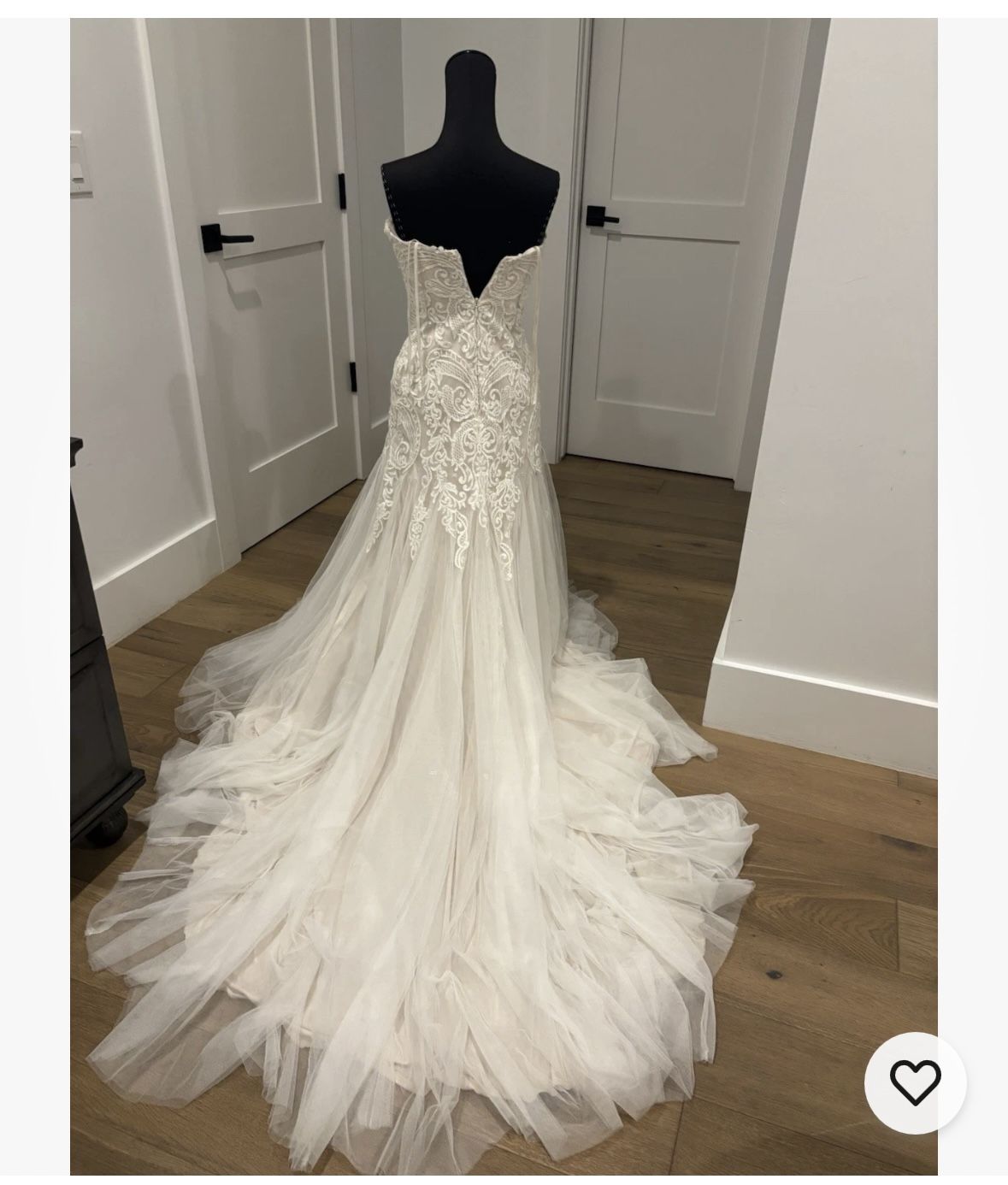 💍 Camille La Vie Wedding Dress – Size 2