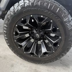 (4) Fuel Assault Wheels Sale 