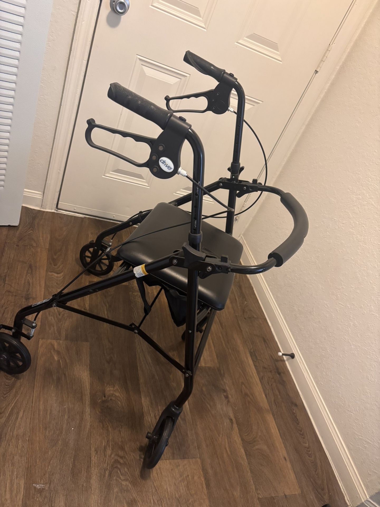 Sit & Stand Walker 