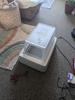 Self-Cleaning Cat Litter Box, Phone App Connected, Gray