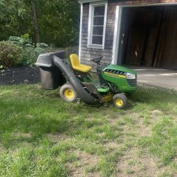 John Deere Ride On Mower