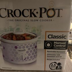 Crockpot 3.5 Quarts Brand New In Box 