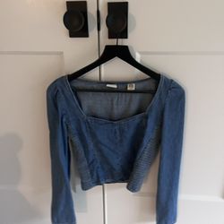 Levi's long sleeve