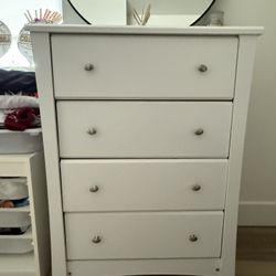 4 Drawer Dresser