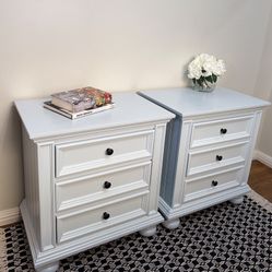 Nightstands set.   Delivery