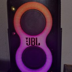 JBL 320 Speaker...