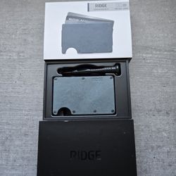Ridge Wallet In Original Box