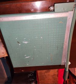 VINTAGE PAPER CUTTER