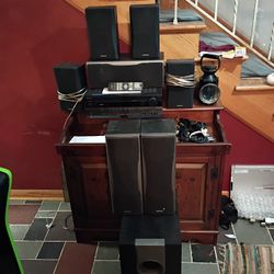 Onkyo HT-rc550  Home Theater System