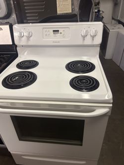 Frigidaire Electric Stove 