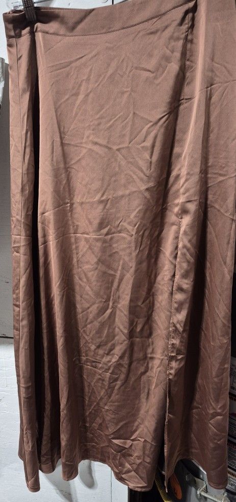 Soft Silky Skirt New Size Large