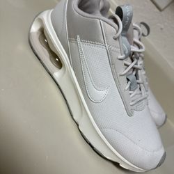 WOMEN NIKE AIR MAX MAKE ME AN OFFER