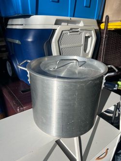 Large Aluminum Stock Pot with Lid