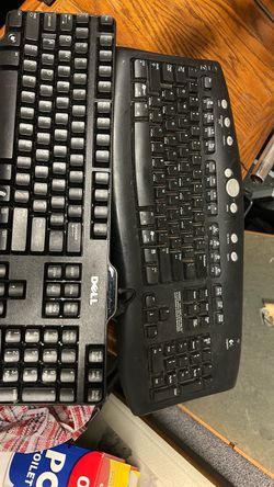 Dell and Logitech Wired Keyboards – Lot of 2