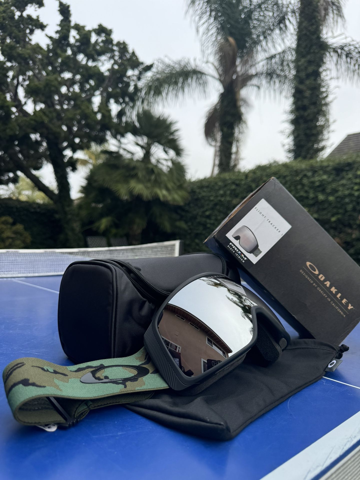 Oakley Flight Tracker L Goggles - Prizm Black Iridium (Camo Edition)