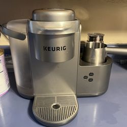 Keurig Coffee machine with frother 