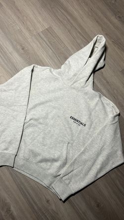 ESSENTIAL HOODIES/SWEATS