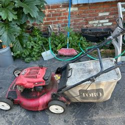 Toro lawnmower Gas