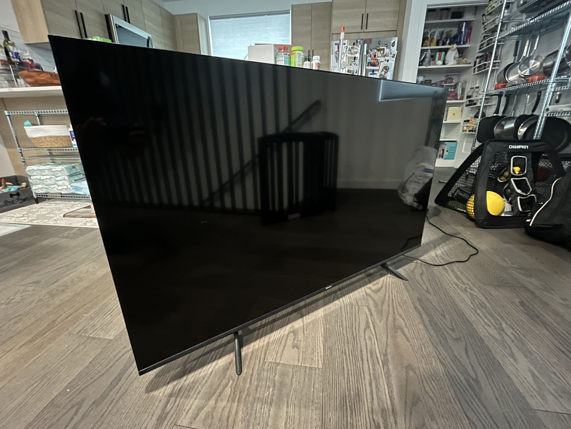 Hisense - 55" Class U6G Series Quantum ULED 4K UHD Smart Android TV