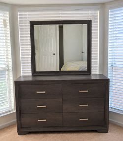 Rooms To Go Marlow Gray Bedroom Set - $499 OBO