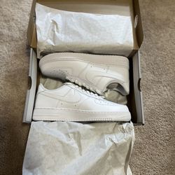 White Air Force 1 - Size 11
