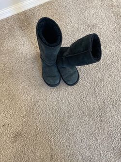 Uggs black kids size 12