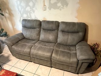 Recliner Couch Set