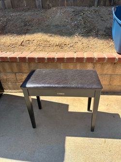 Omaha Piano Seat